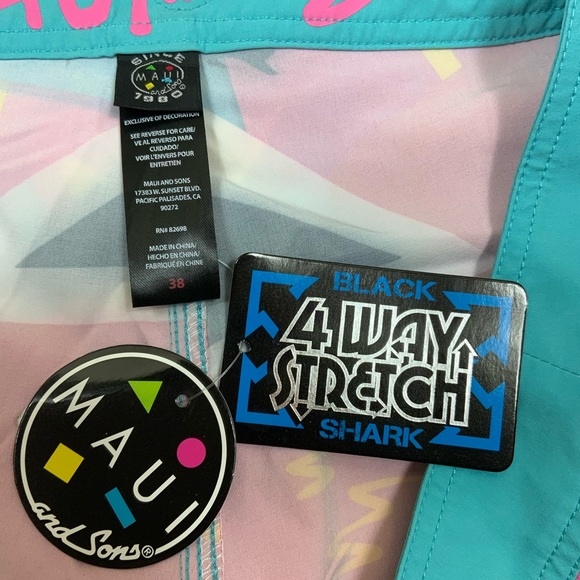 Maui and sons 4 way stretch board shorts - Picture 4 of 6